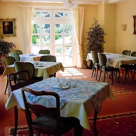 Lindenhof 3*